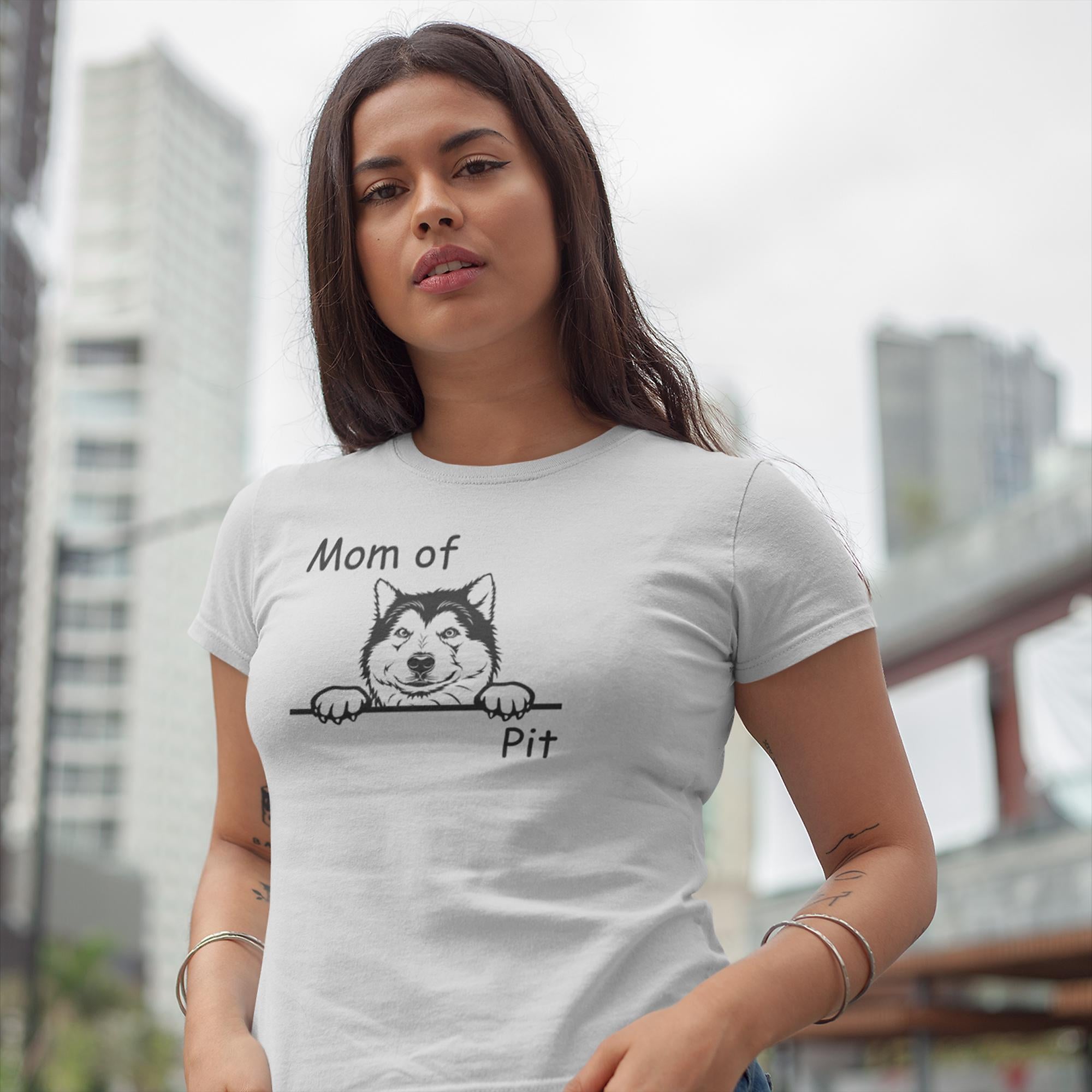 T-Shirt MOM of / DAD of "Name" Ihrer Fellnase  und Hunderasse - personalisiert